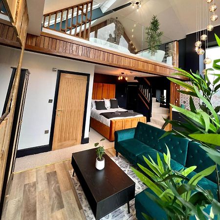 Plas Coch Luxury Barn Llanddeiniolen Eksteriør billede