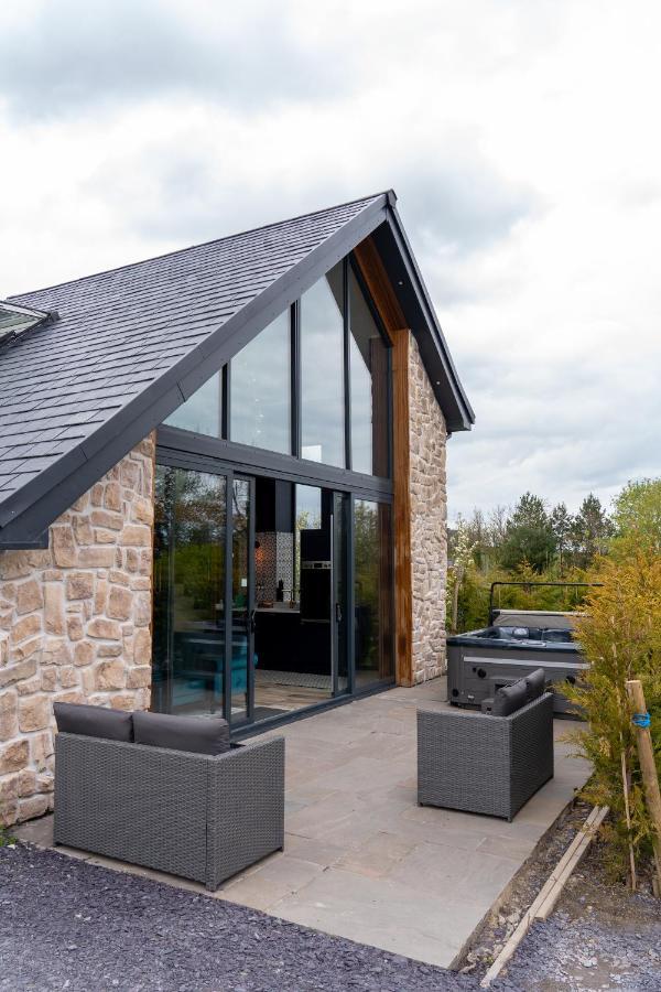 Plas Coch Luxury Barn Llanddeiniolen Eksteriør billede